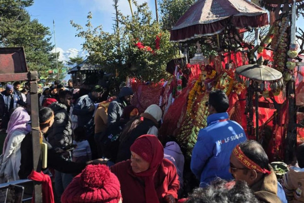 फागुनमा १८ हजार बढीले गरे पाथीभरा दर्शन